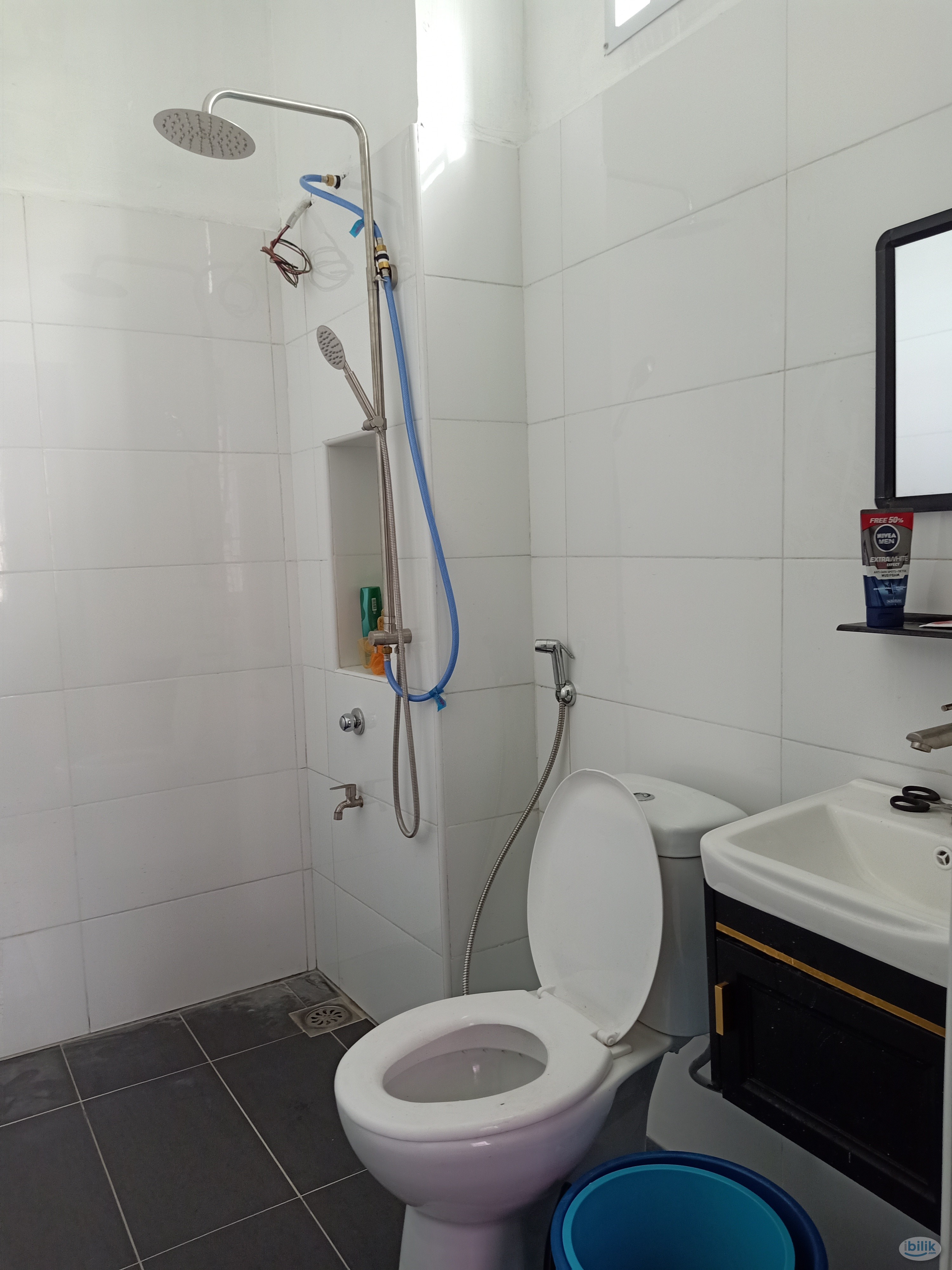 Shared Room at Taman Rinting, Pasir Gudang - Image 3