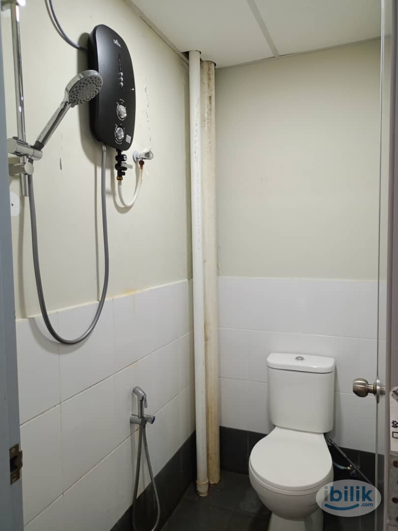 ❗BEST DISCOUNT PRICE❗ FOR MIDDLE ROOM AT KELANA JAYA😍 - Image 1