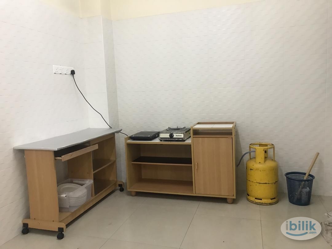 Middle Room at Bandar Dato Onn, Tebrau - Image 5