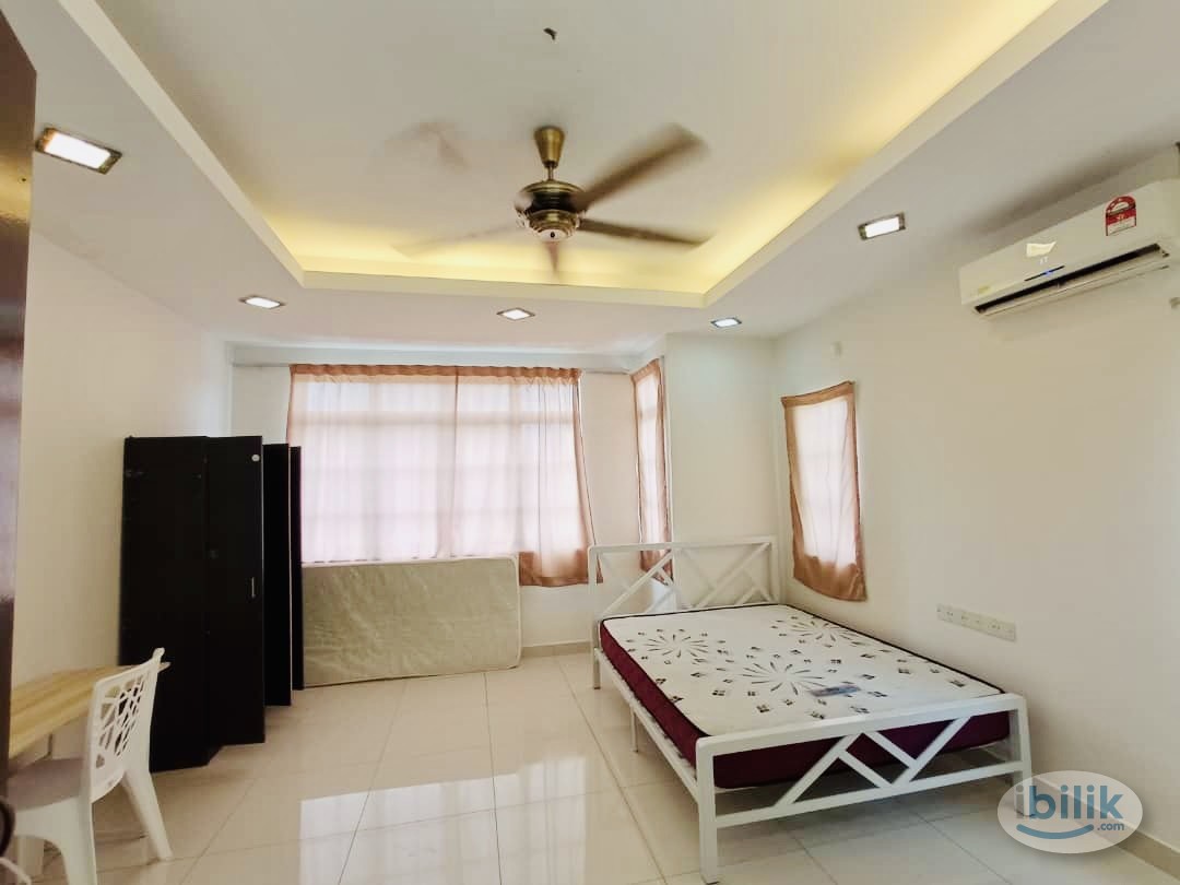 Master Room at Bandar Puteri Puchong, Puchong - Image 1