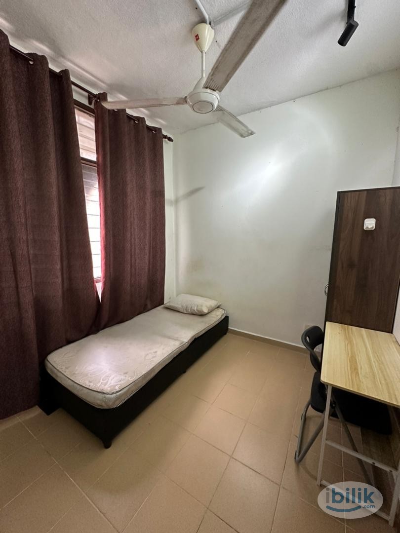 Single Room, Female Unit at SS157 Subang Jaya - Image 1