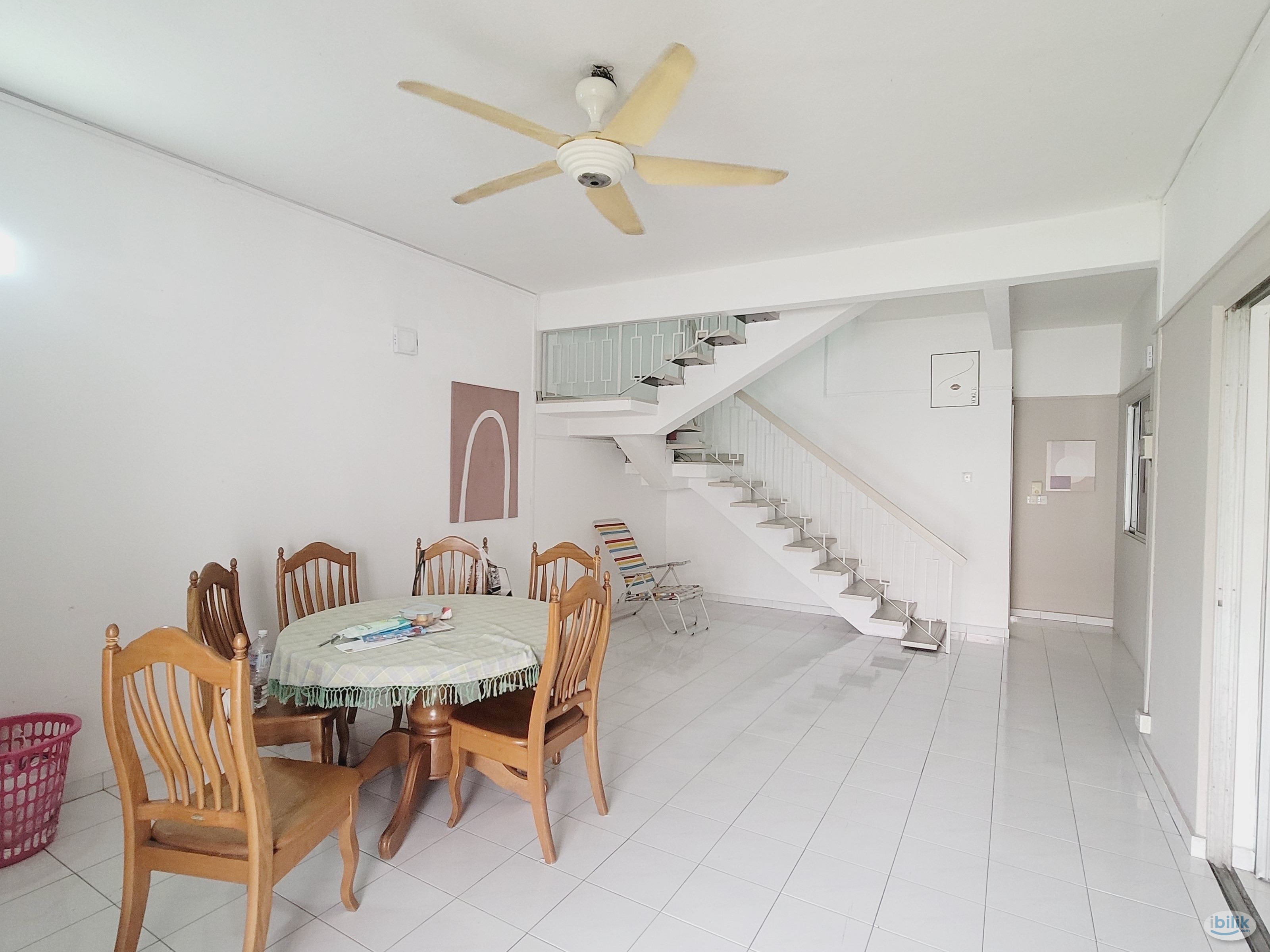 Middle room KD area ‼️ Fast selling 🔥 IMMEDIATE MOVE IN 👯‍♀️ - Image 1