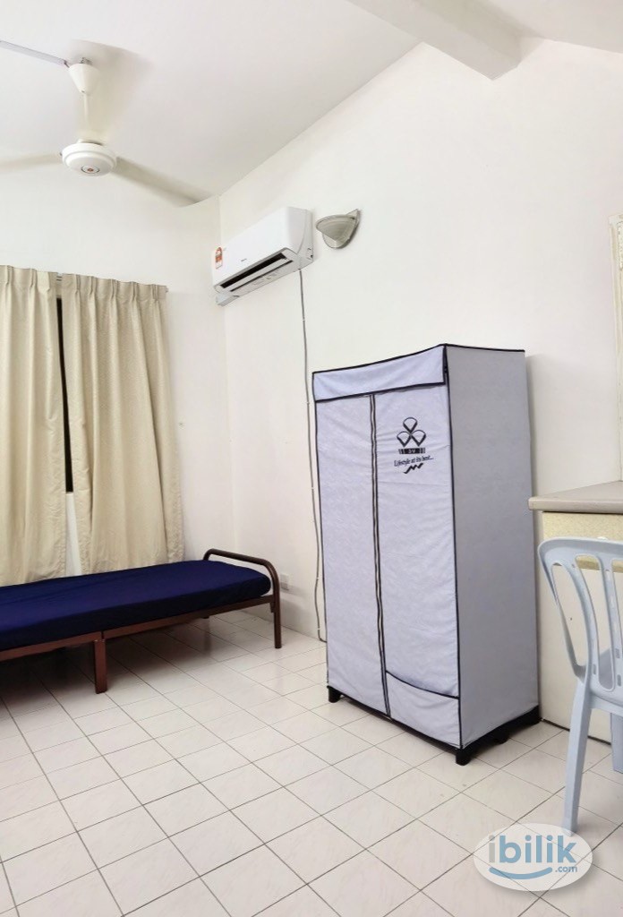 Middle Room at Bandar Utama, Petaling Jaya - Image 2