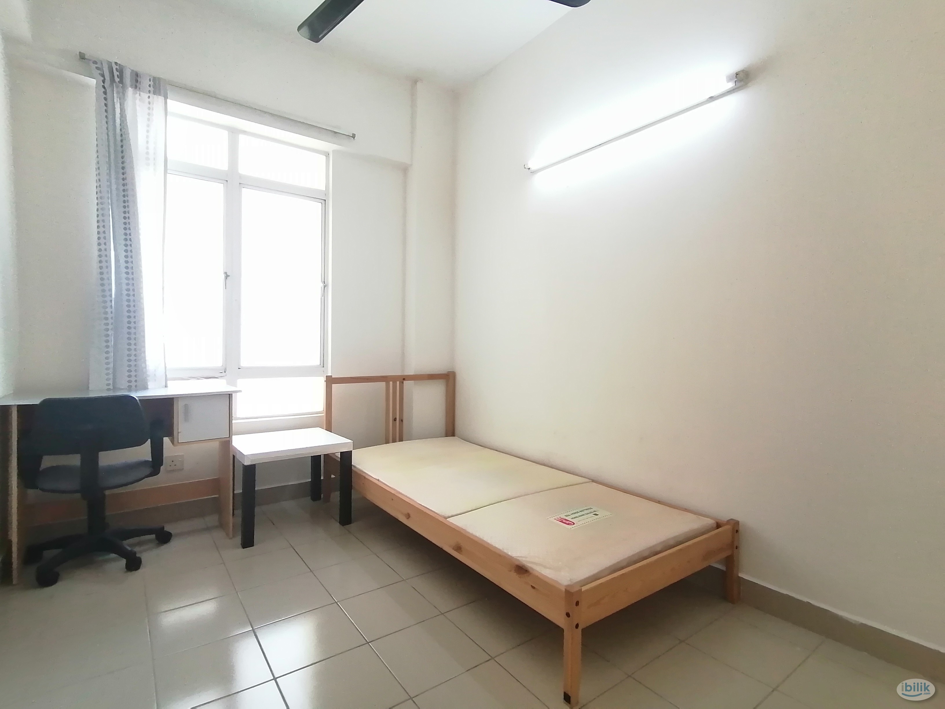**Female Unit** Single Room - Image 5