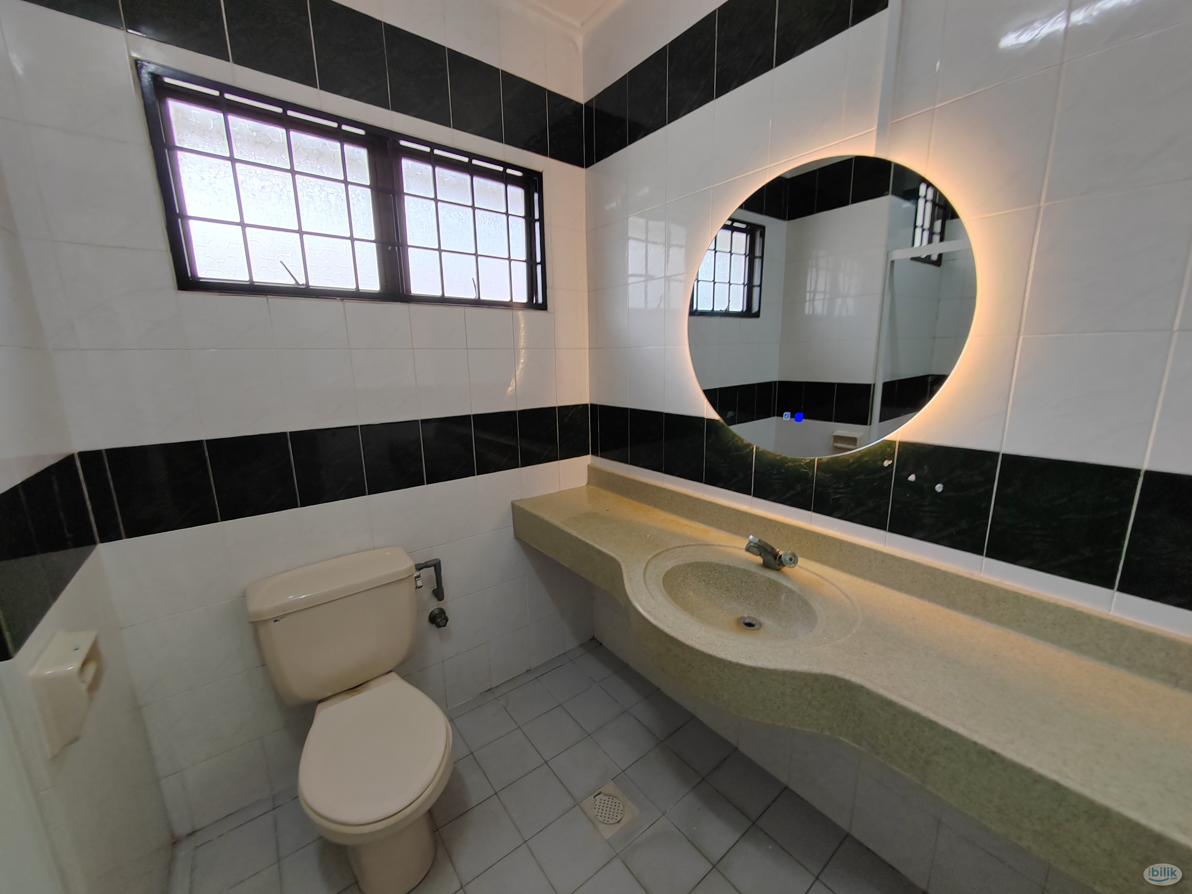 Master Room at Bandar Utama, Petaling Jaya - Image 4