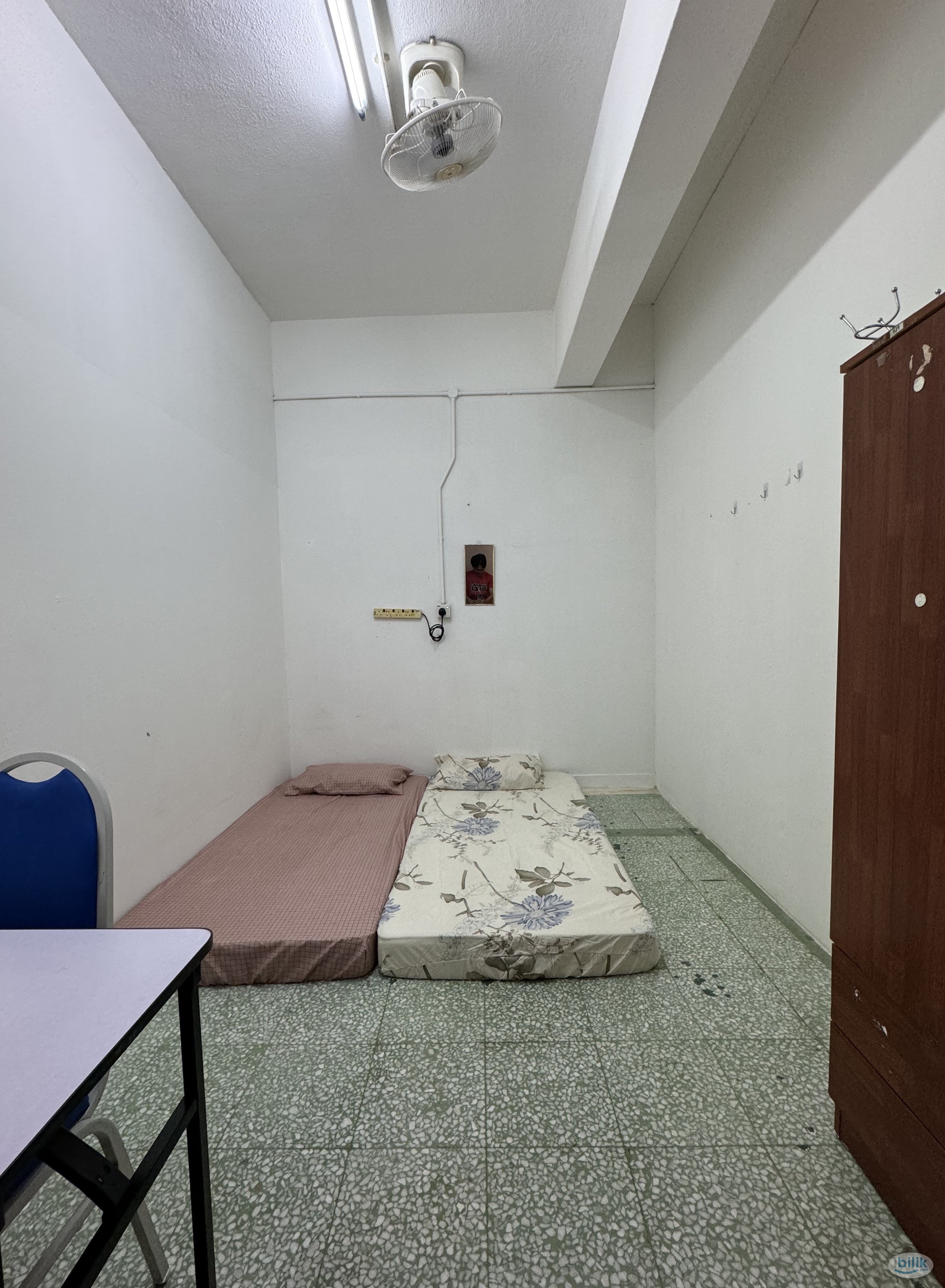 🚝1 station to Pandan Jaya🔥8 Mins Walk to LRT Maluri🔥Low Deposit🤑Daily Cleaner💦Fully Furnished Spacious Room with Window🔥 - Image 1