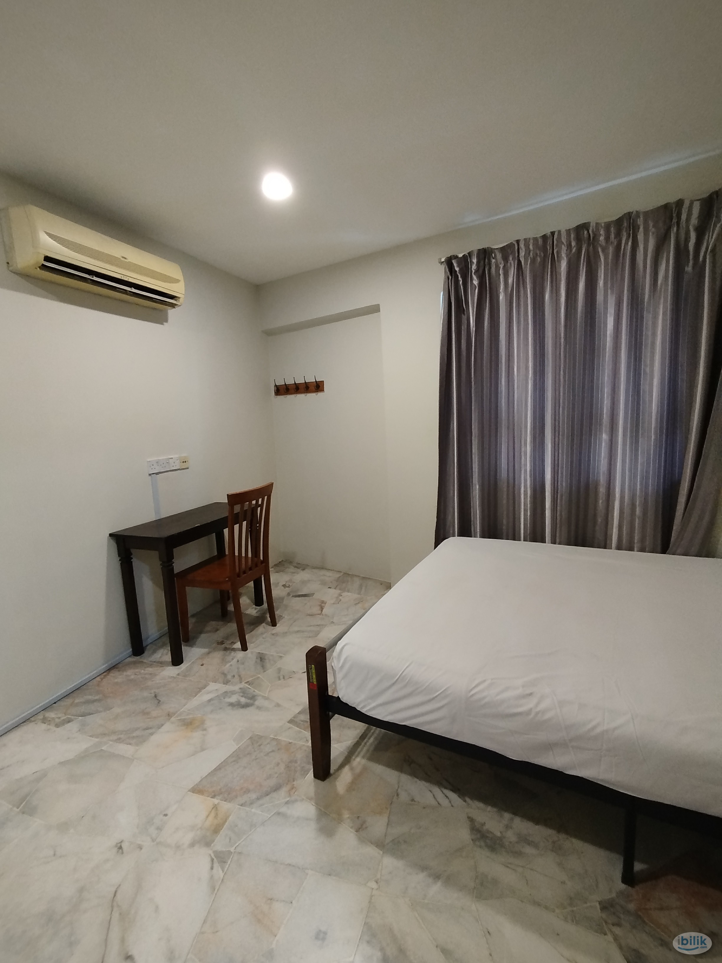 💯Merdeka diskaunb🇲🇾Middle Room at Serdang, Selangor - Image 3