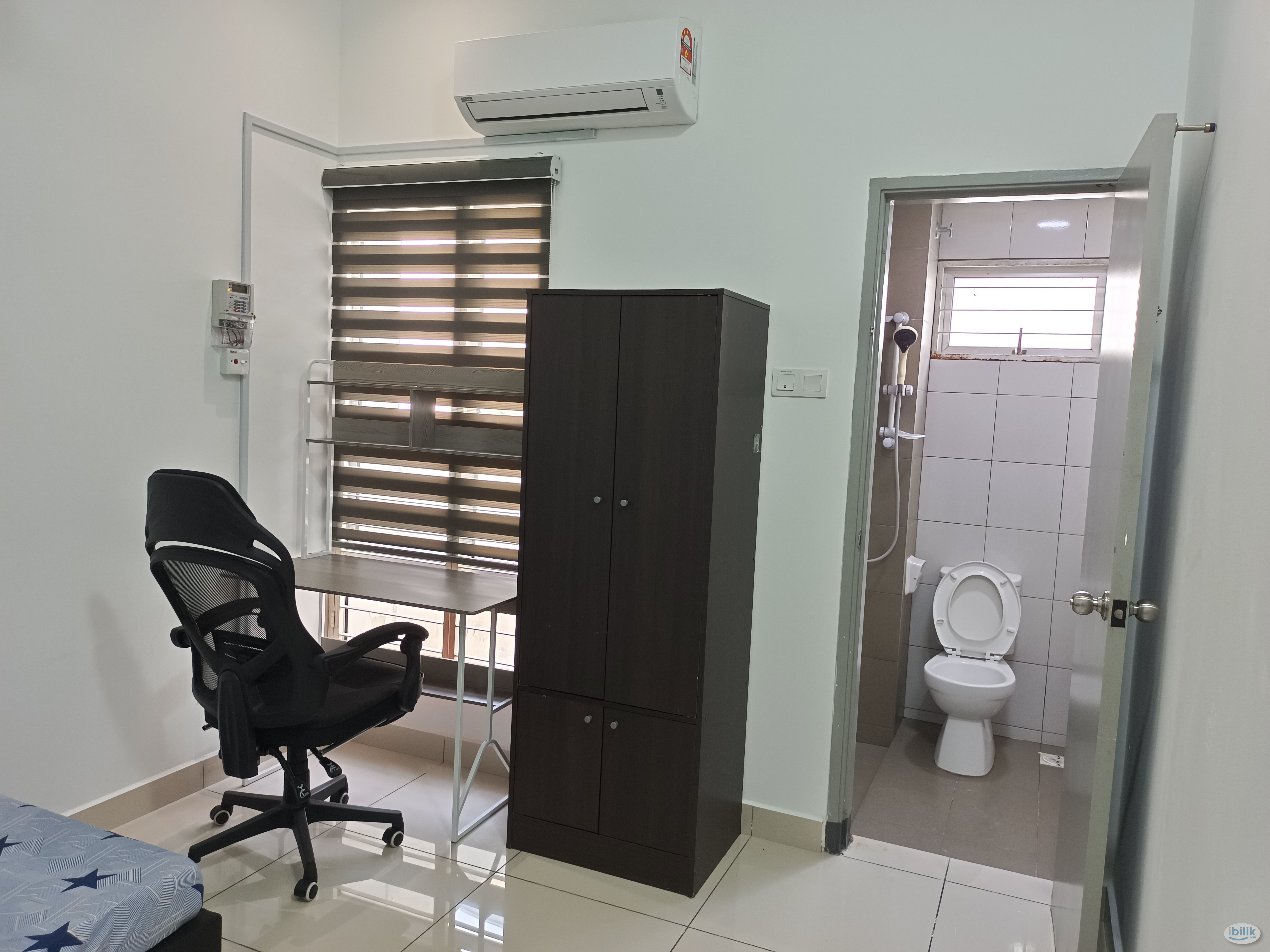 Single Room have Fully Furniture & Included Utility & Unifi for Rent in Bandar Botanic Gated Guarded House - Image 3