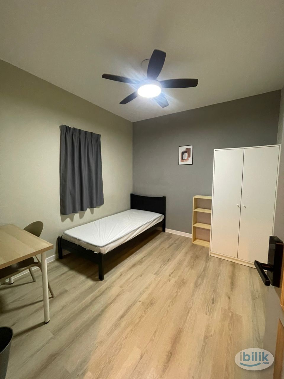 Comfy Single room for rent, utility included - Image 5