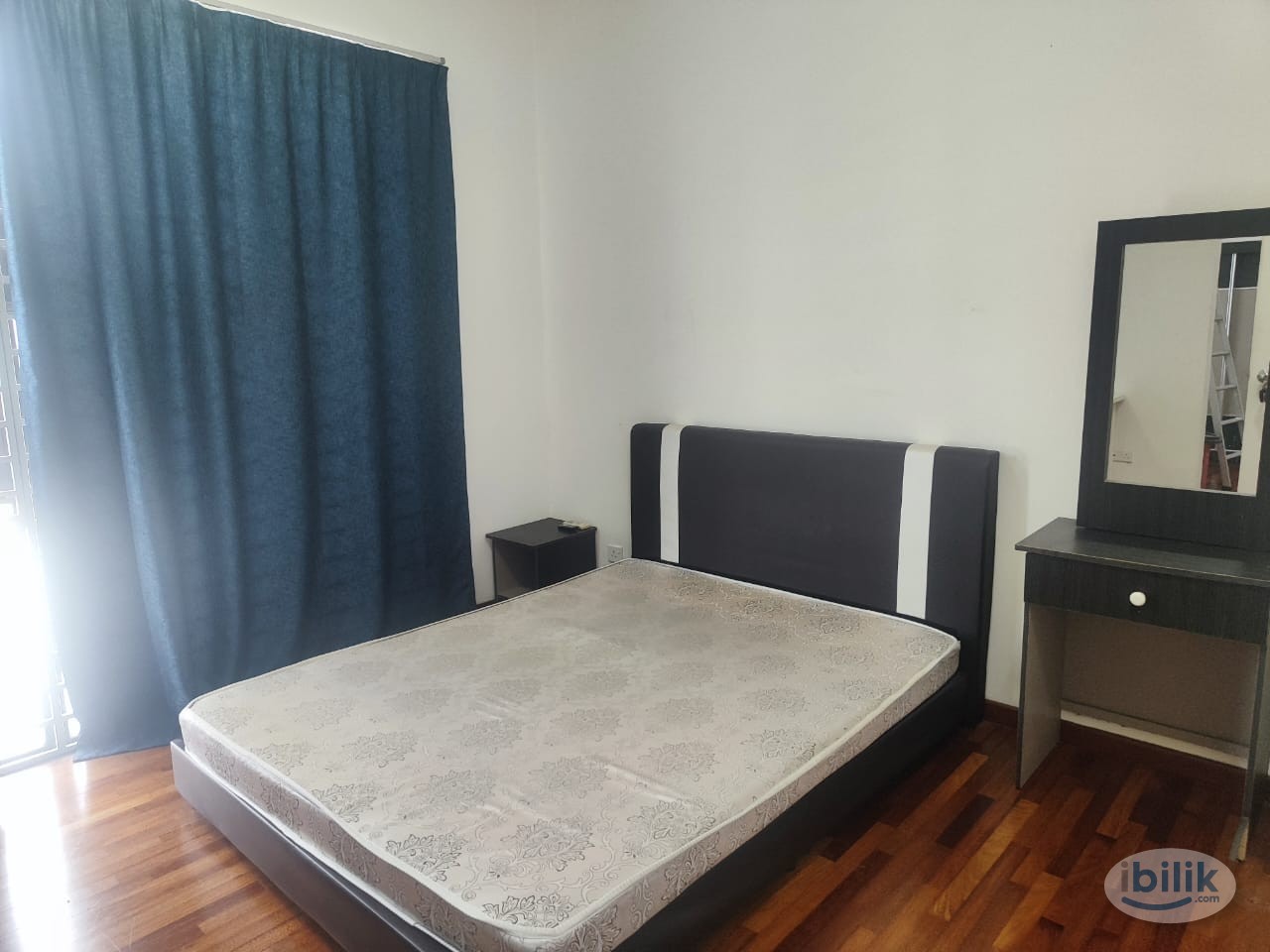 Medium Room with private bathroom in Setia Alam - Image 1