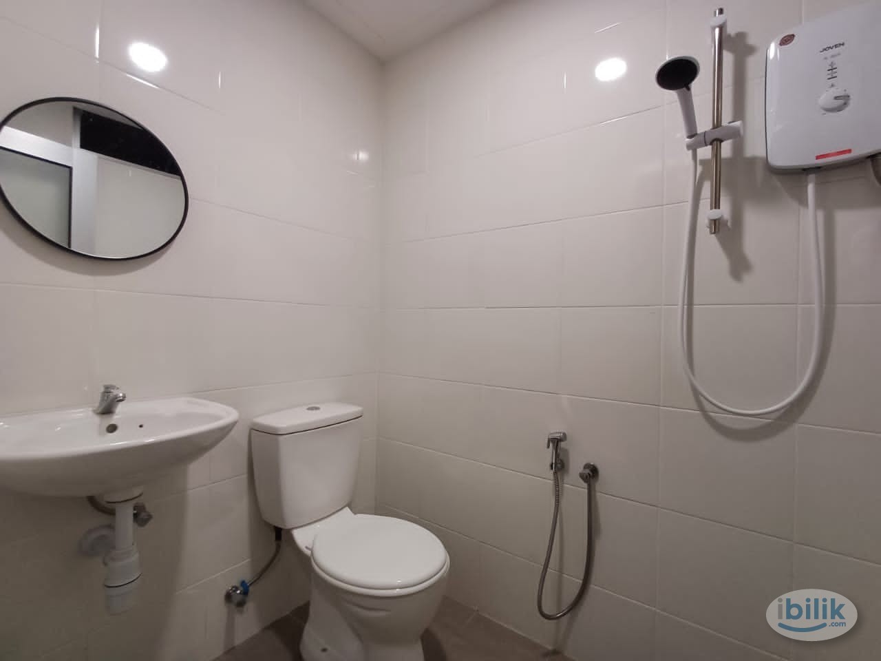 Bamboo Hills single room Co Living mrt Kentonmen 1 mins walk 🥰🥰🚉 - Image 5