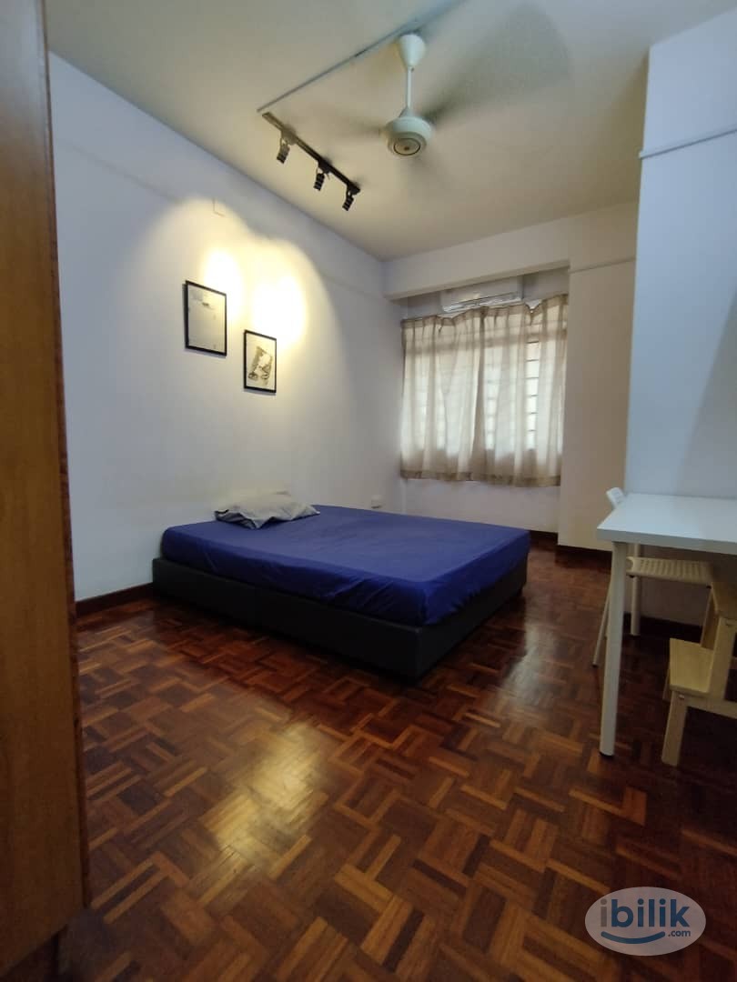 💥10min to One Utama mall room - Image 1
