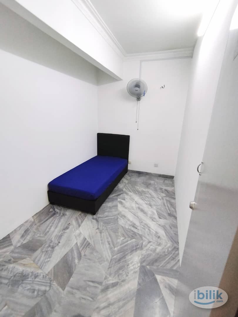 Zero Deposit Bandar Utama Middle Room - Image 1