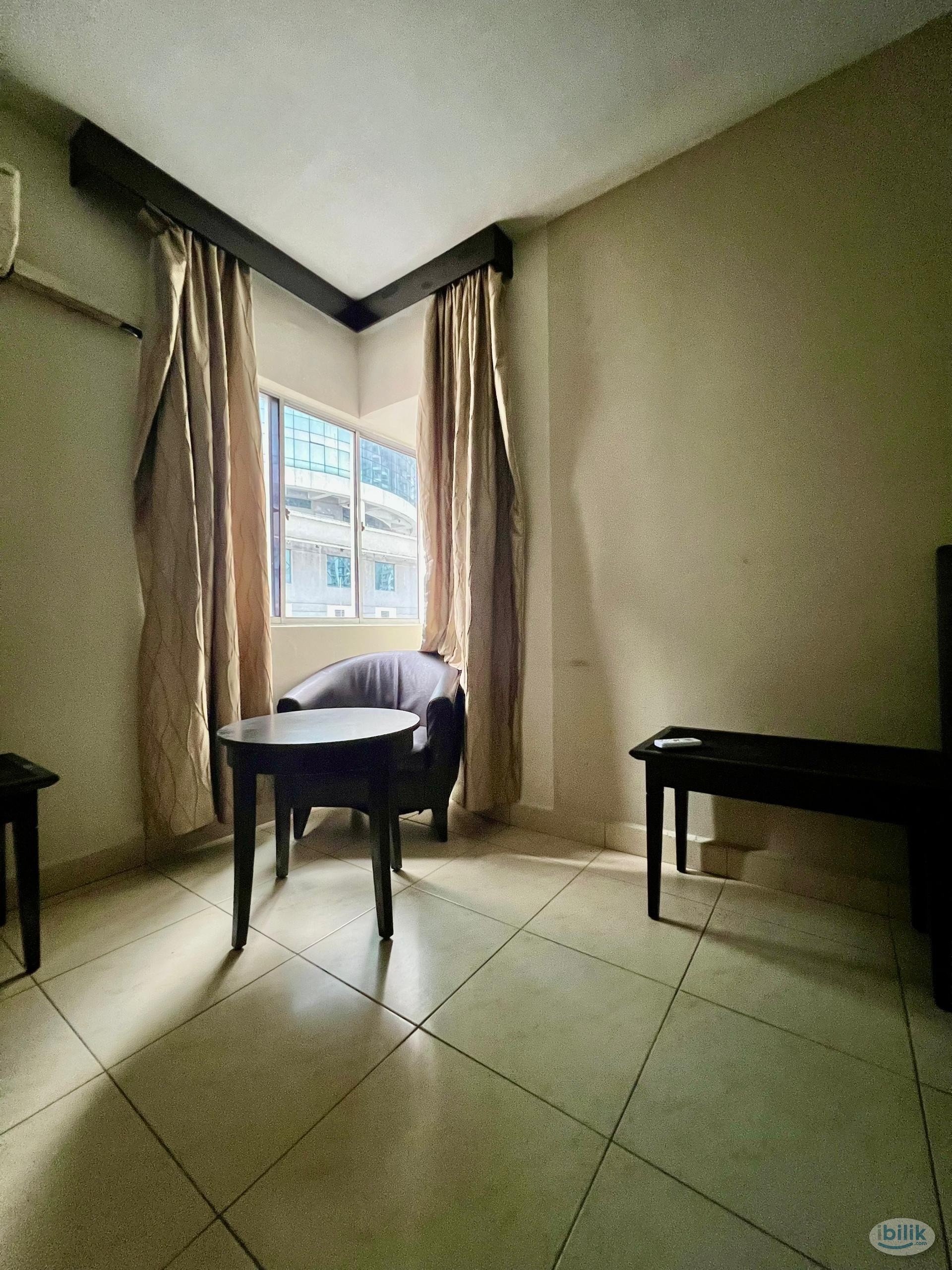 🚶6mins walking distance to CIQ/Customs🚶Private room with bathroom rent at Jalan Tenteram ⭐Zero Deposit/Low Deposit - Image 2