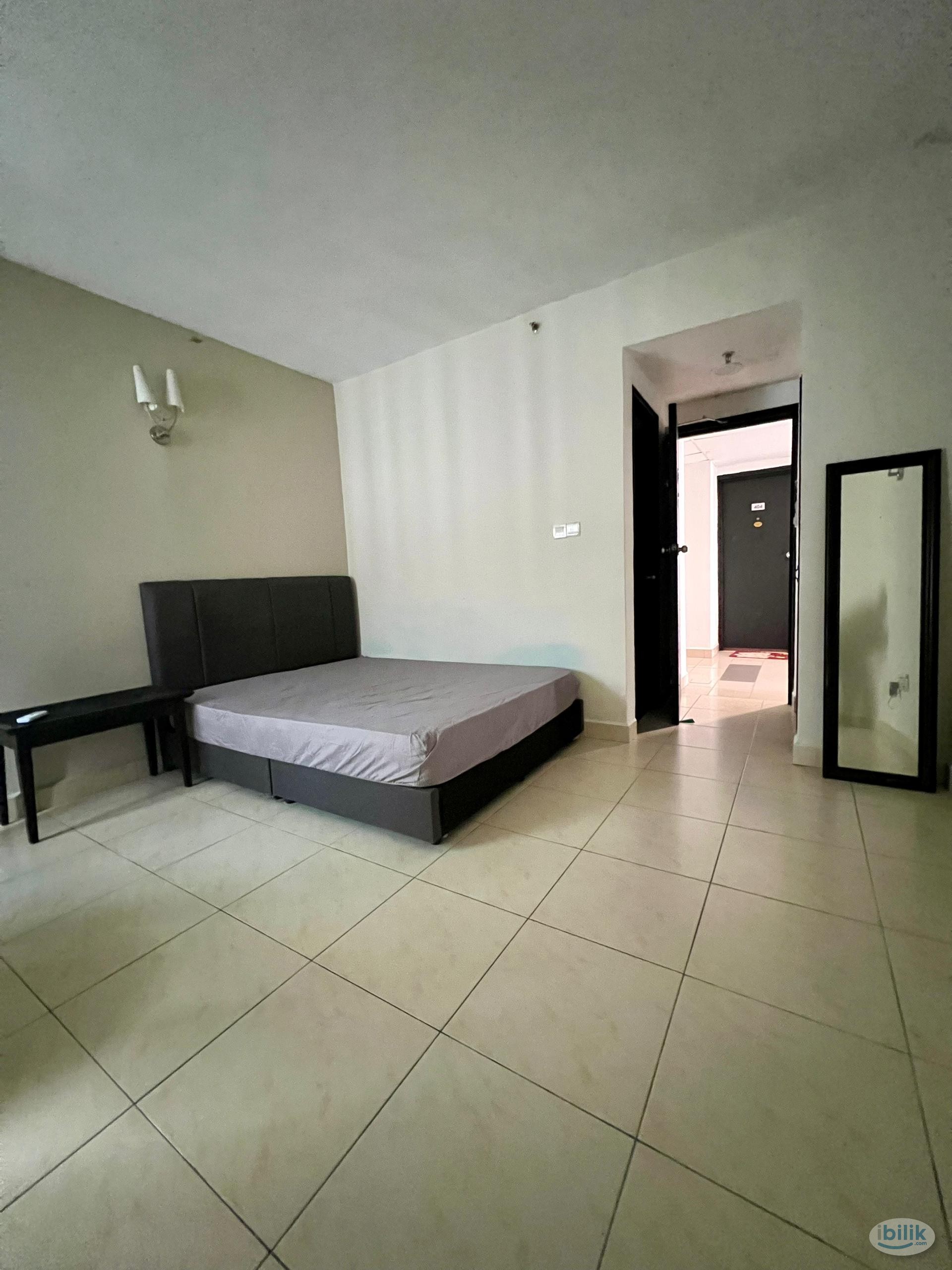 🚶6mins walking distance to CIQ/Customs🚶Private room with bathroom rent at Jalan Tenteram ⭐Zero Deposit/Low Deposit - Image 3