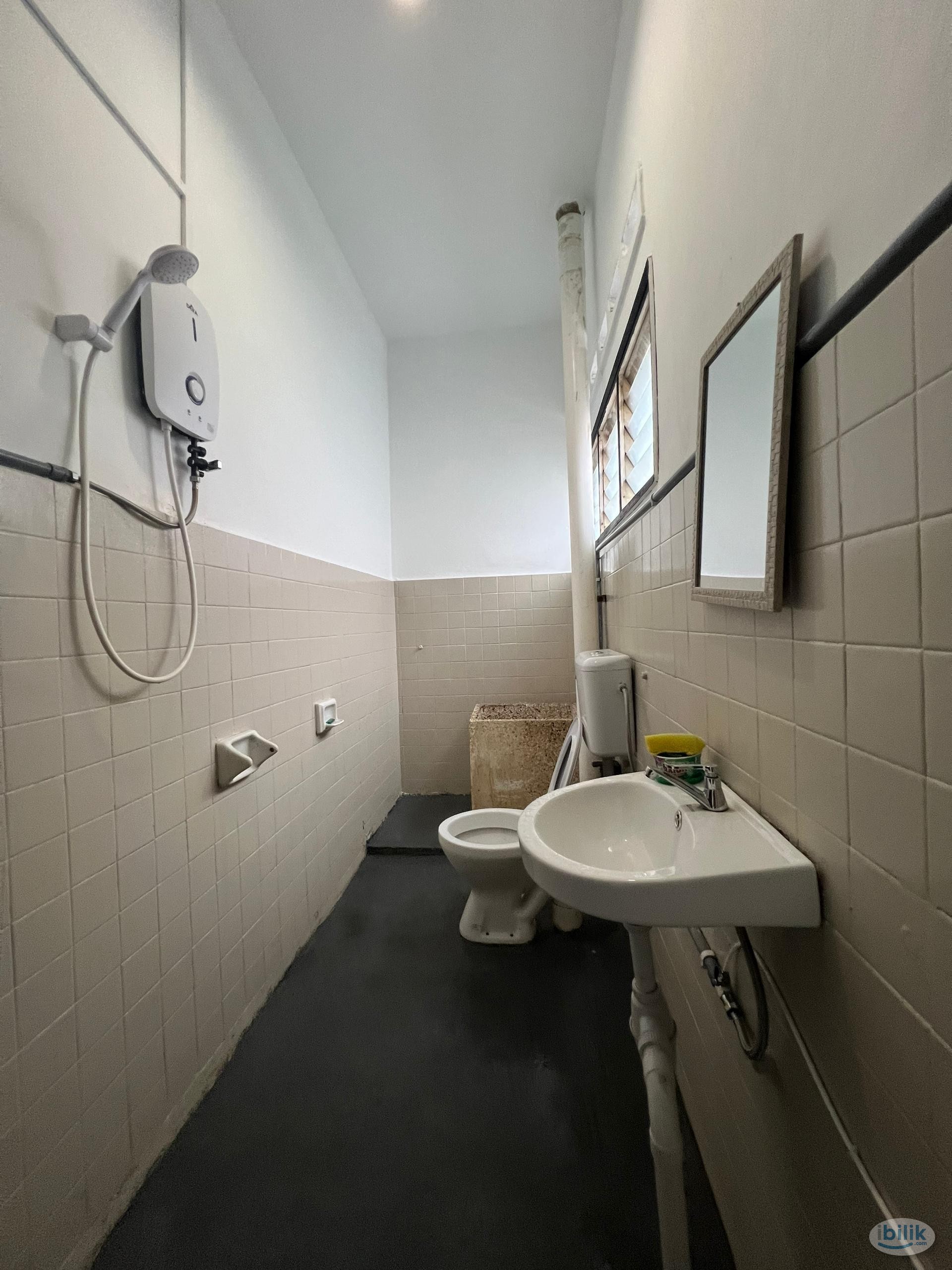 🚶10mins walking distance to CIQ/Customs🚶Single room available now🏠Nearby R&F Mall/UTC Johor/Komtar JBCC - Image 3