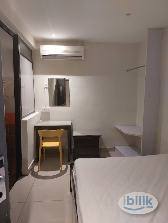 Budget-Friendly Haven: Comfortable Master Room with Private bathroom in Kajang, Selangor just opposite of MRT Kajang! - Image 2