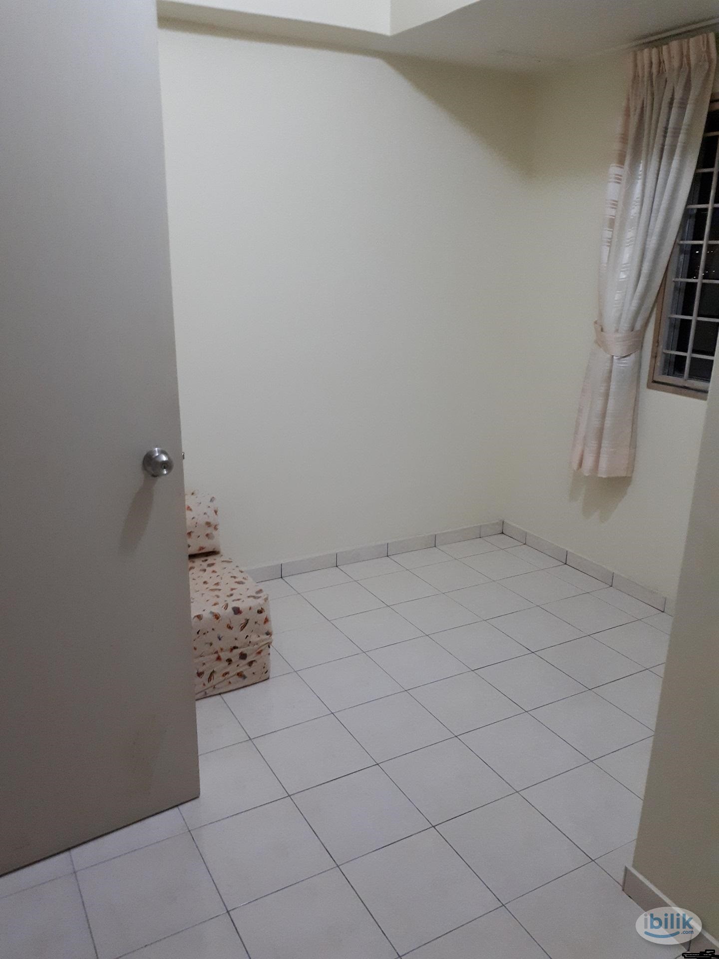 Middle Room at Plaza Medan Putra, Bandar Menjalara - Image 1