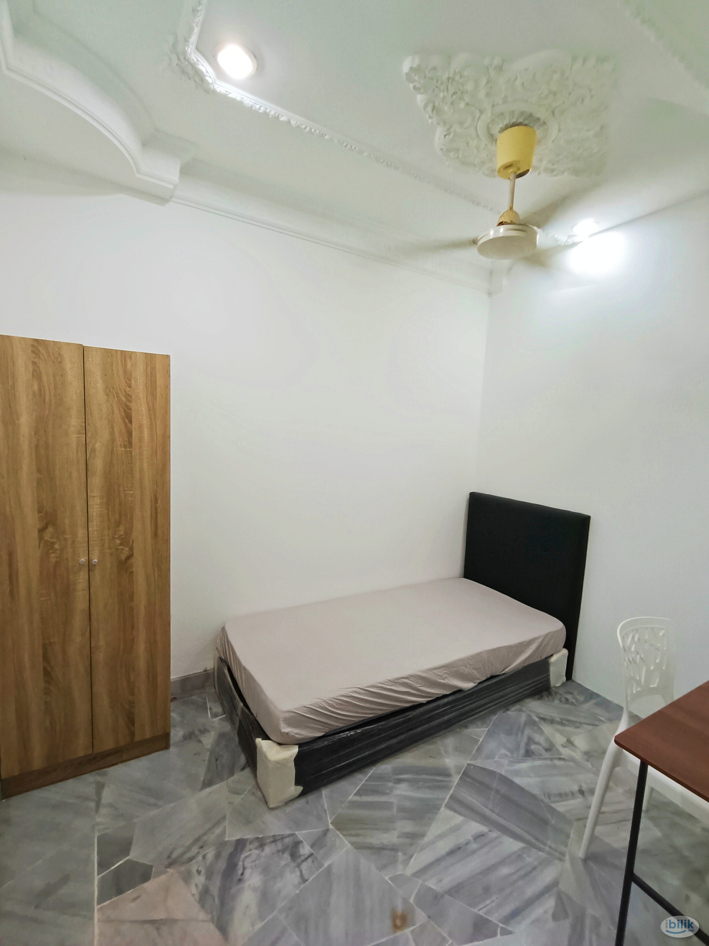 [Zero Deposit] Single room rent at Bandar Utama. 5mins driving distance to 1 Utama Shopping Centre. - Image 1