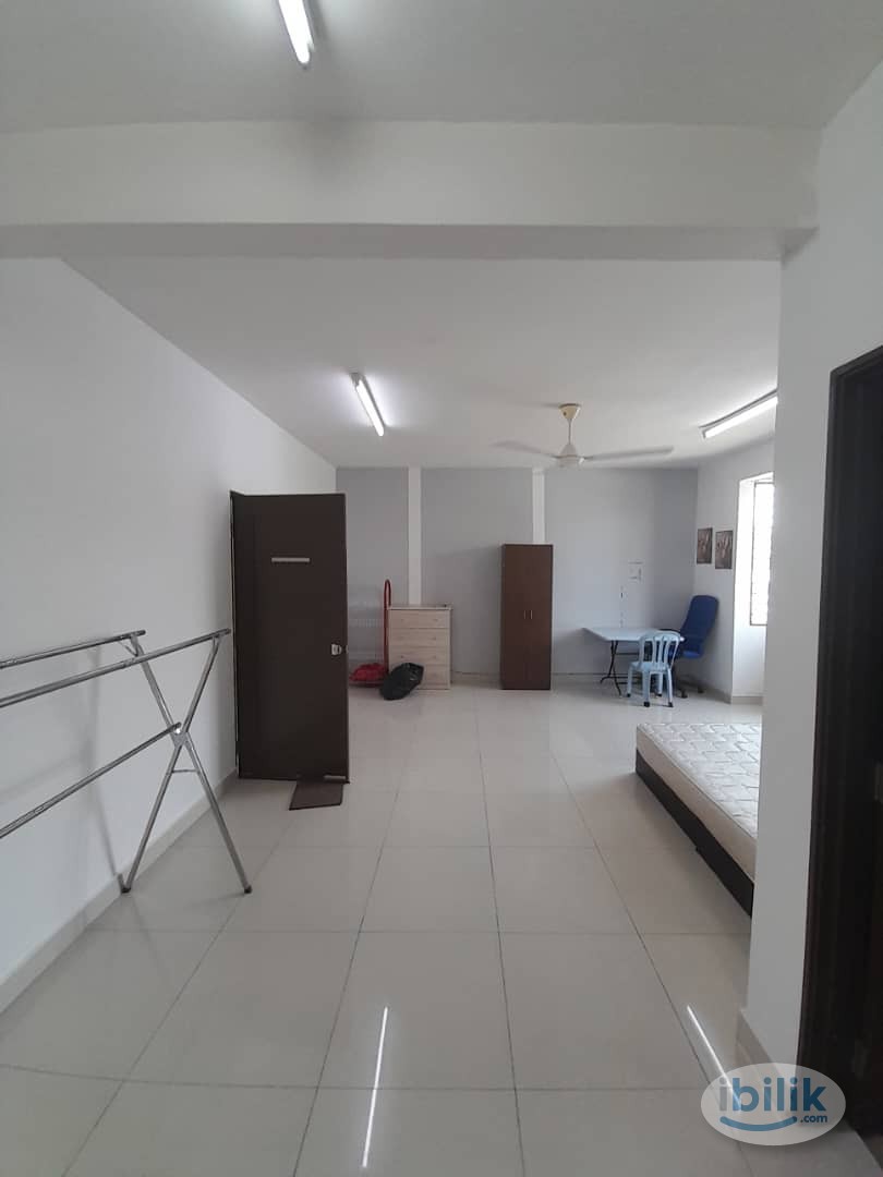 Master Room at Bandar Botanic, Klang - Image 2
