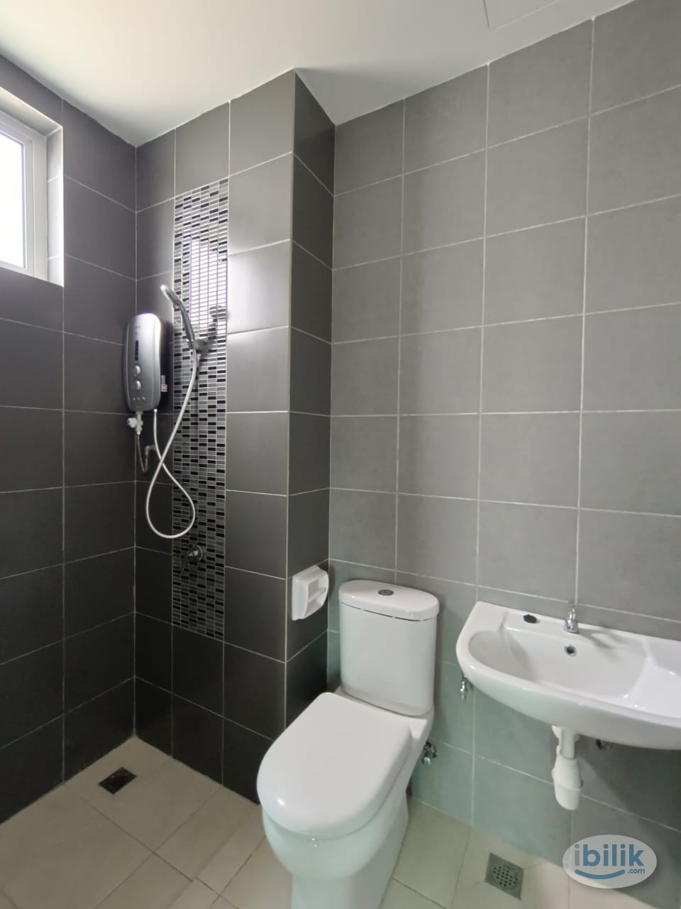 Single Room at Setia Pinnacle, Sungai Ara - Image 4