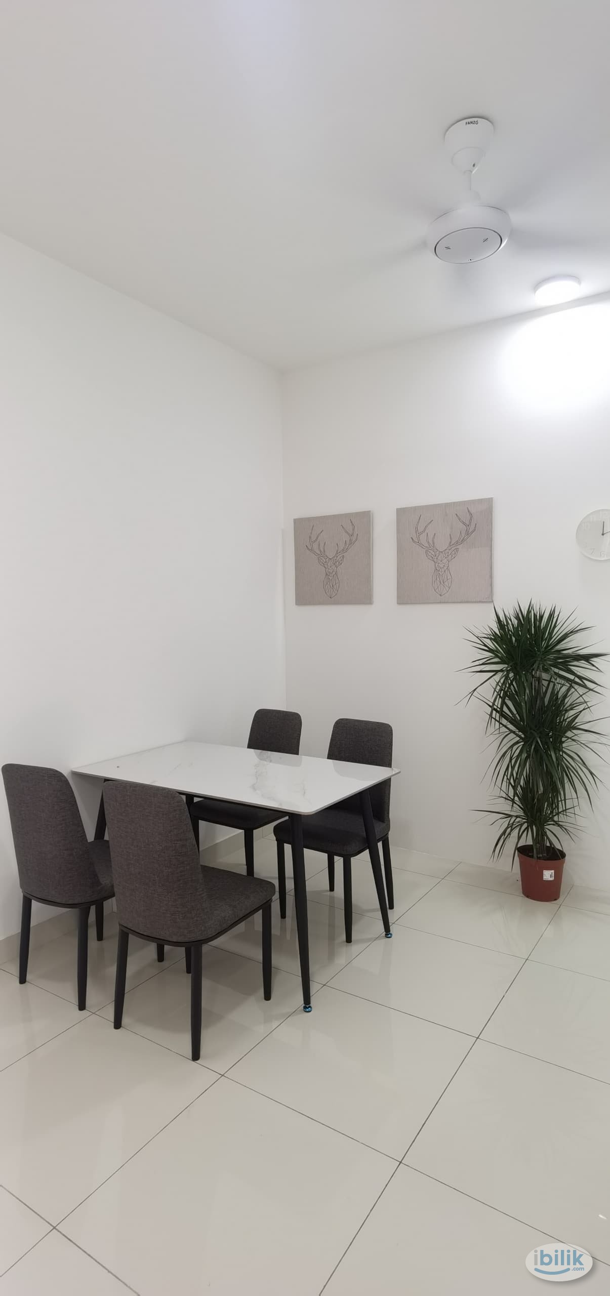 Middle Room for Rent Free WIfi and cleaning service - Image 2