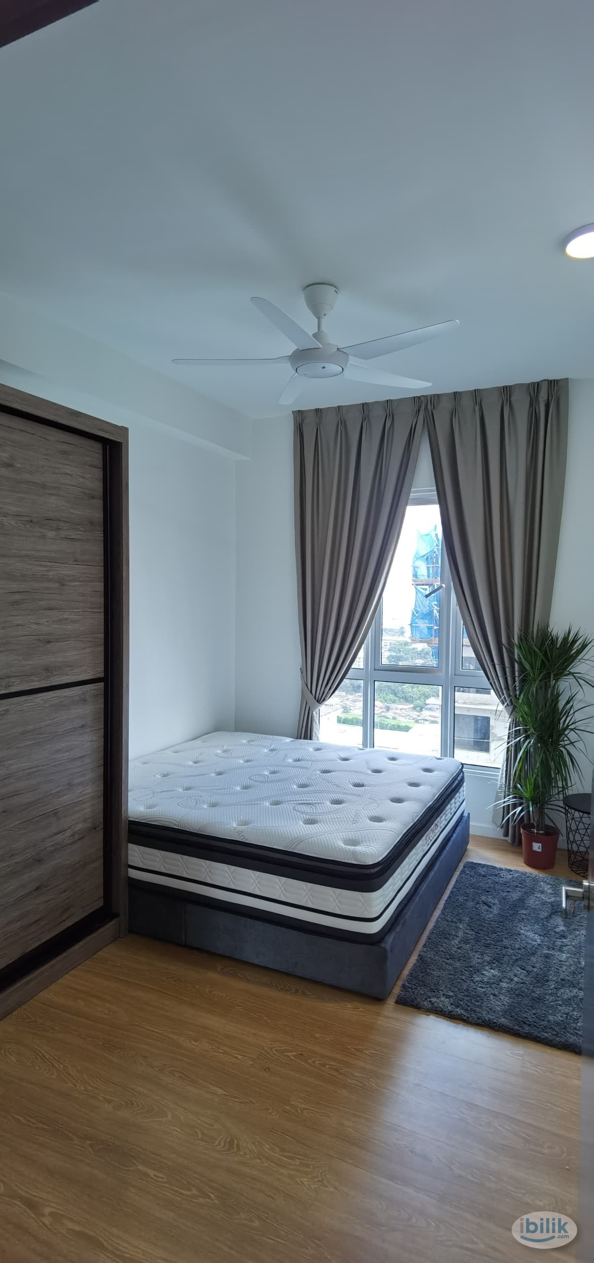 Middle Room for Rent Free WIfi and cleaning service - Image 3