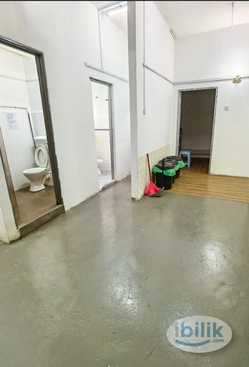 Budget Deal! Comfy Single Room Only 2 Mins from Kelana LRT - Image 2