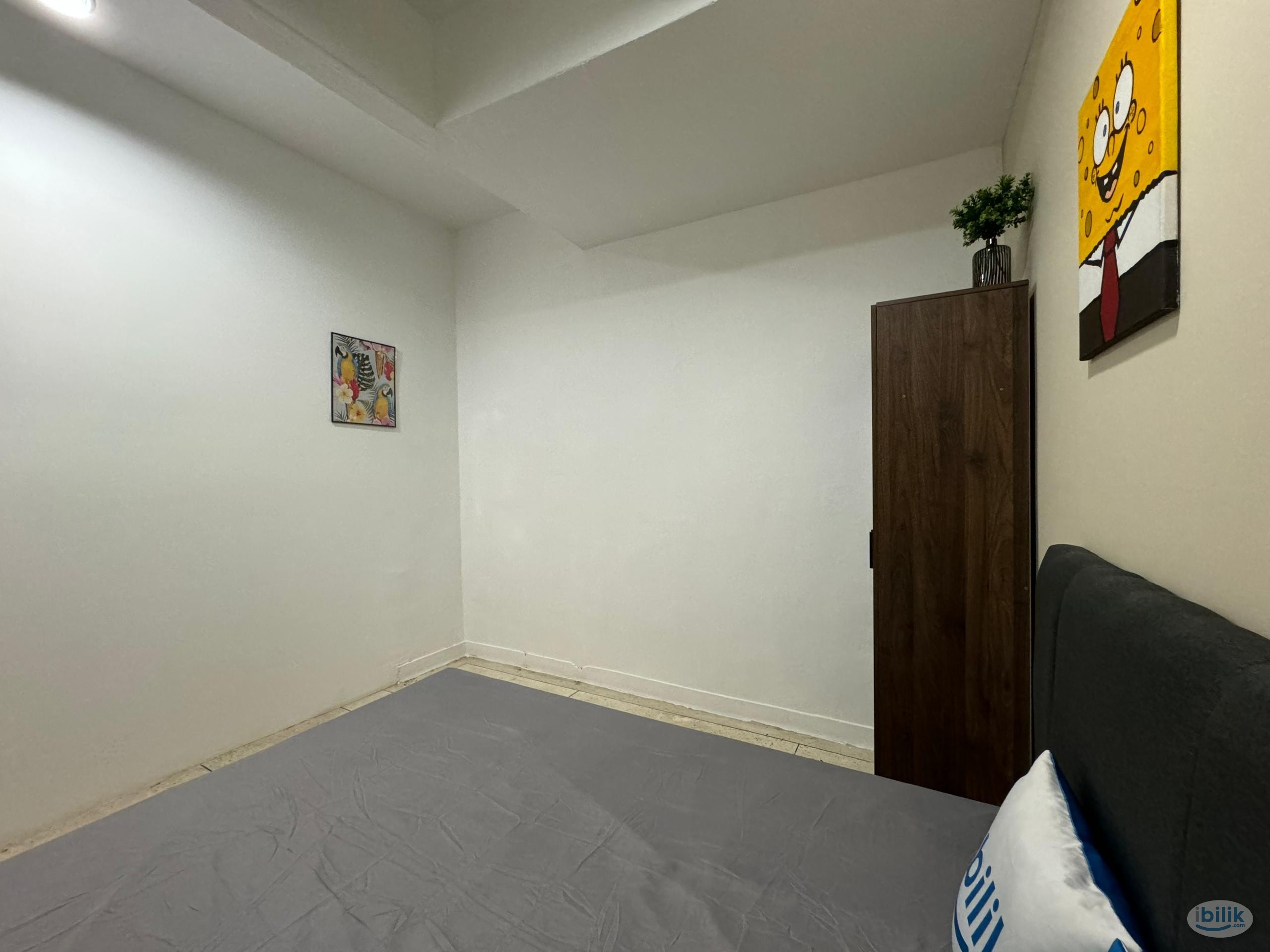 📍CIQ ROOM FOR RENT💰SUPER LOW DEPOSIT✨Cool Living Room Walking distance Johor Check Point Malaysia - Image 2