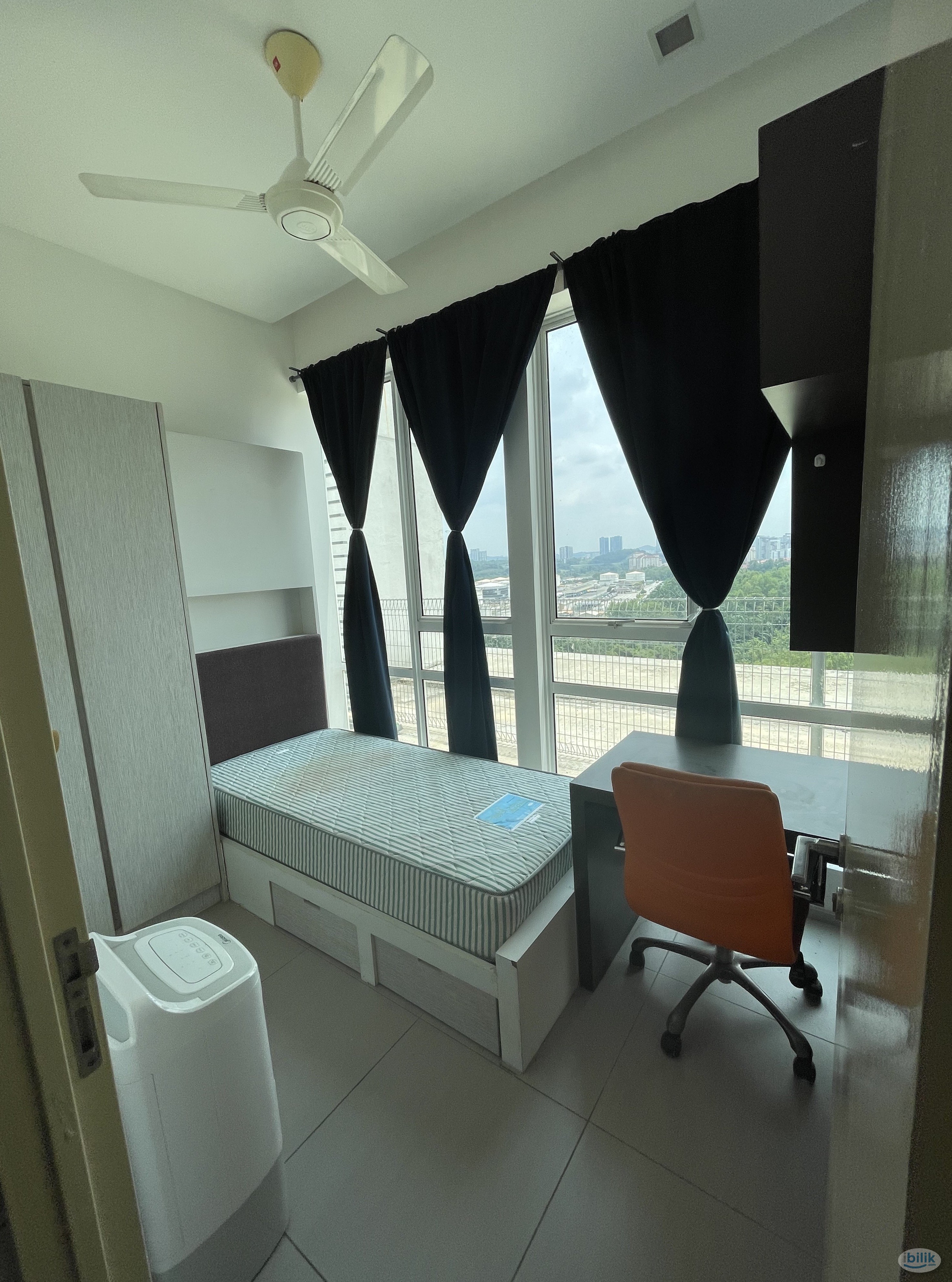Single Room Female Unit Free Wifi - Image 3