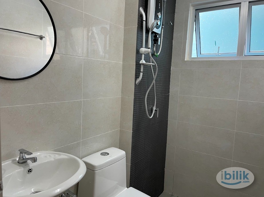 Middle Room at Acacia Sepang with ZERO DEPOSIT - Image 3