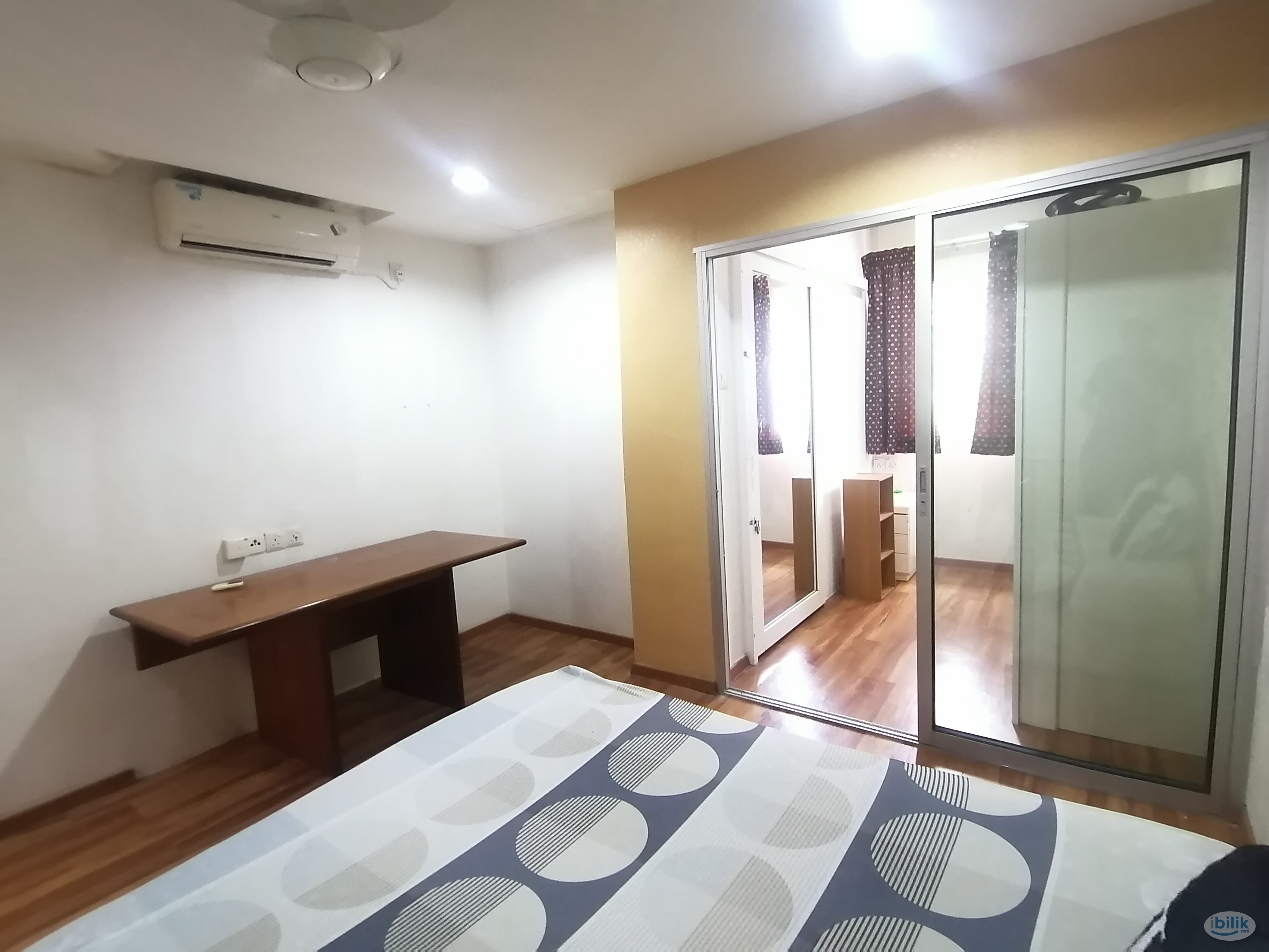 Affordable Room with FREE Carpark near Bukit Jalil - Image 2