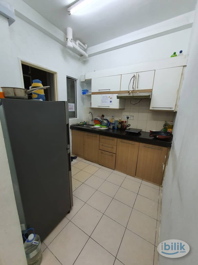 Middle Room at Casa Subang, UEP Subang Jaya - Image 2
