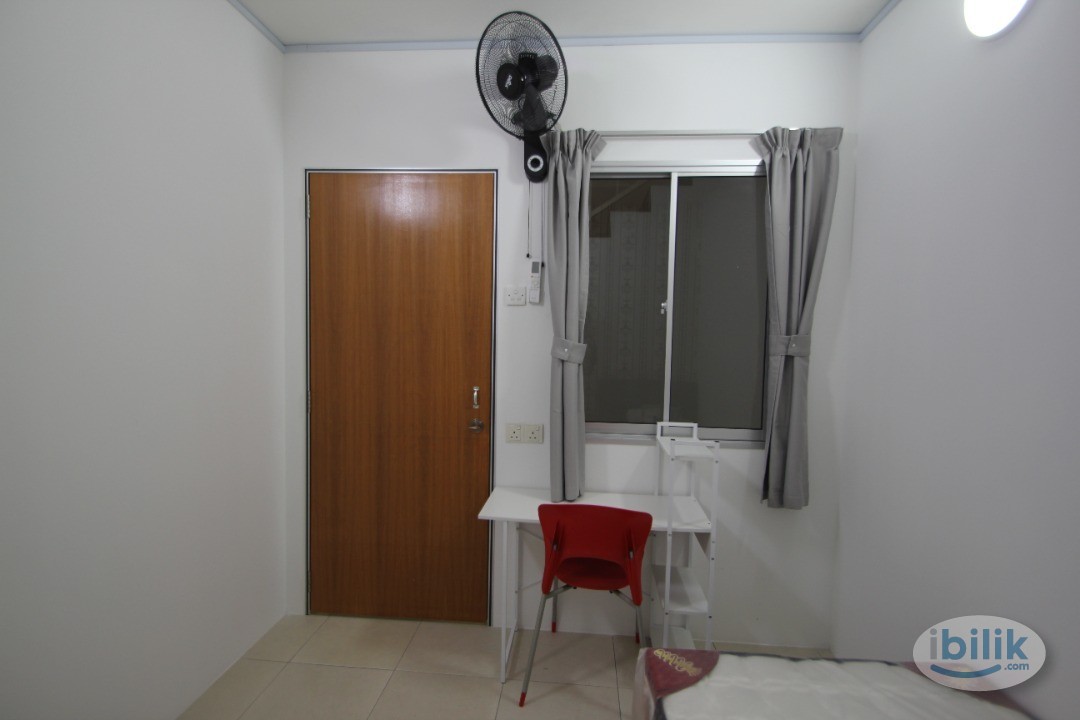 Fully-Furnished Single Room with A/C & Window for Rent at D'alpinia Puchong - Image 3