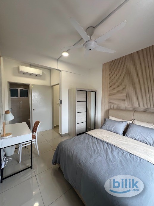 Master Bedroom at Acacia Residence Sepang - Image 2