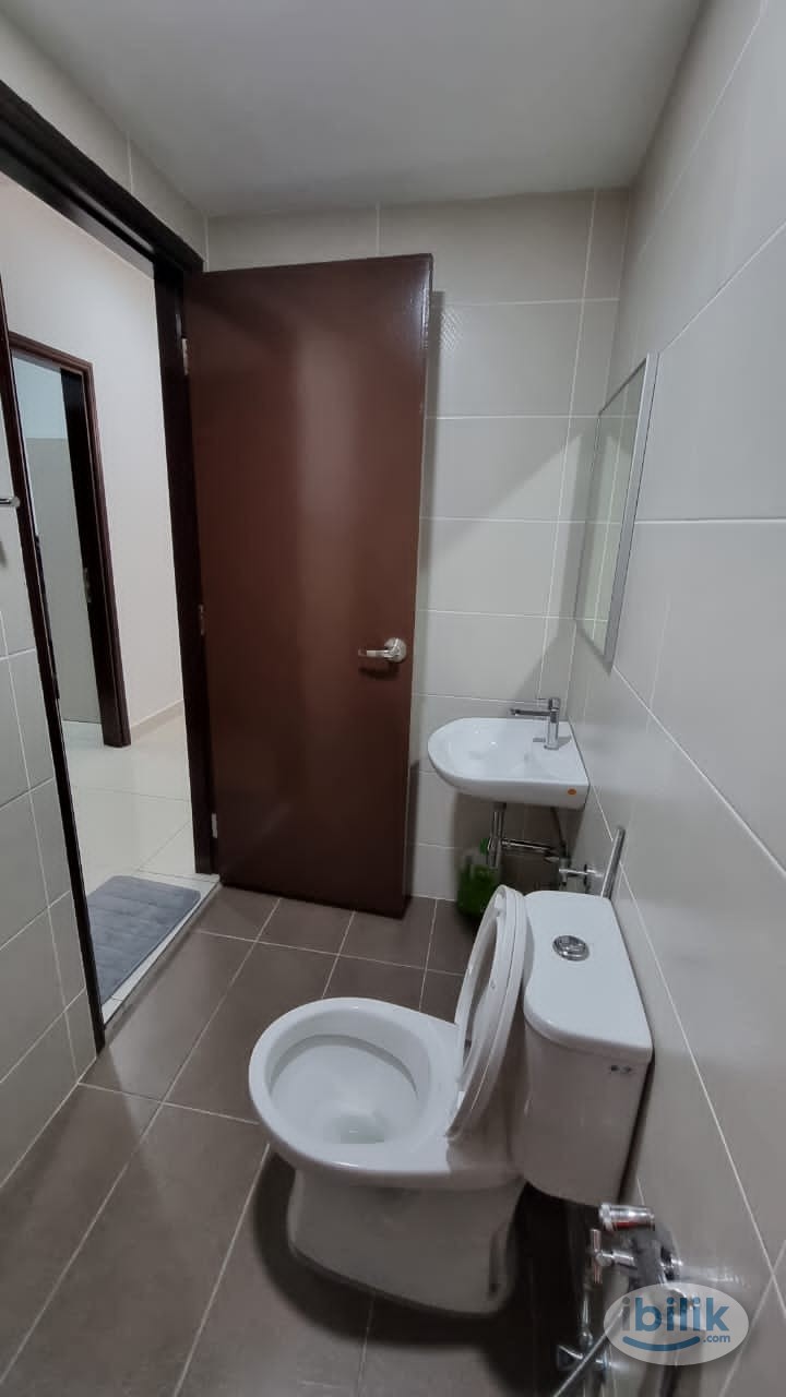 MASTER ROOM AT PAVILLION BUKIT JALIL  - Image 2