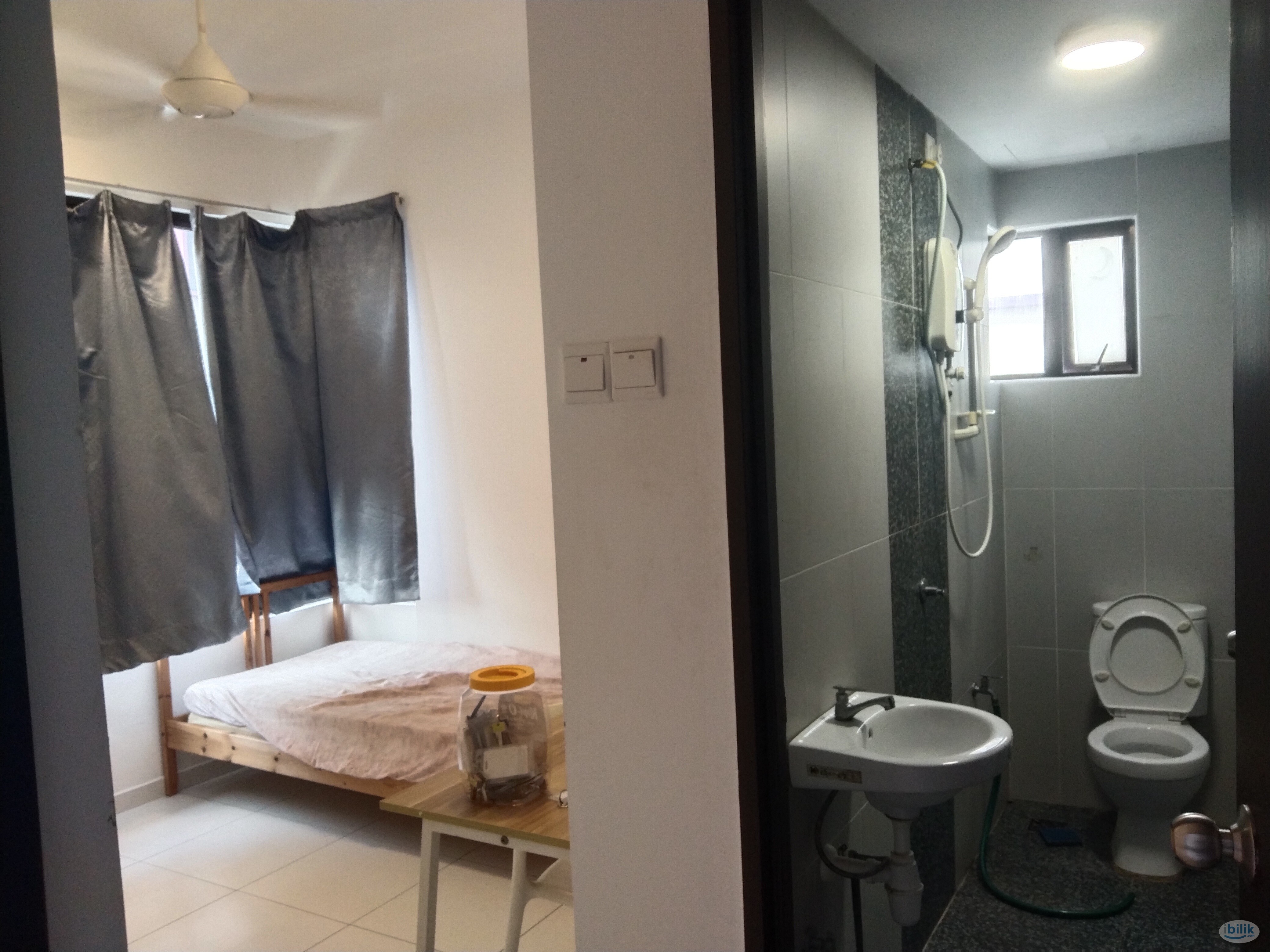 Master Room at The Heights Residence @ Taman Muzaffar Heights, Ayer Keroh - Image 1