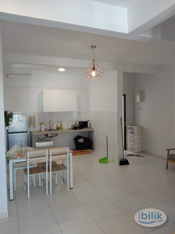 Master Room at The Heights Residence @ Taman Muzaffar Heights, Ayer Keroh - Image 3