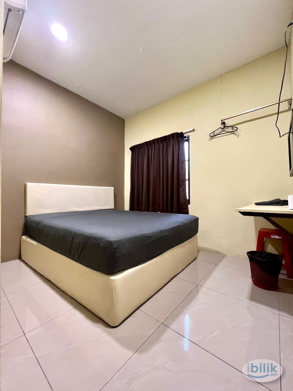 💗💗LOW DEPOSIT💗💗Master Room at Taman Century Johor, Malaysia - Image 1