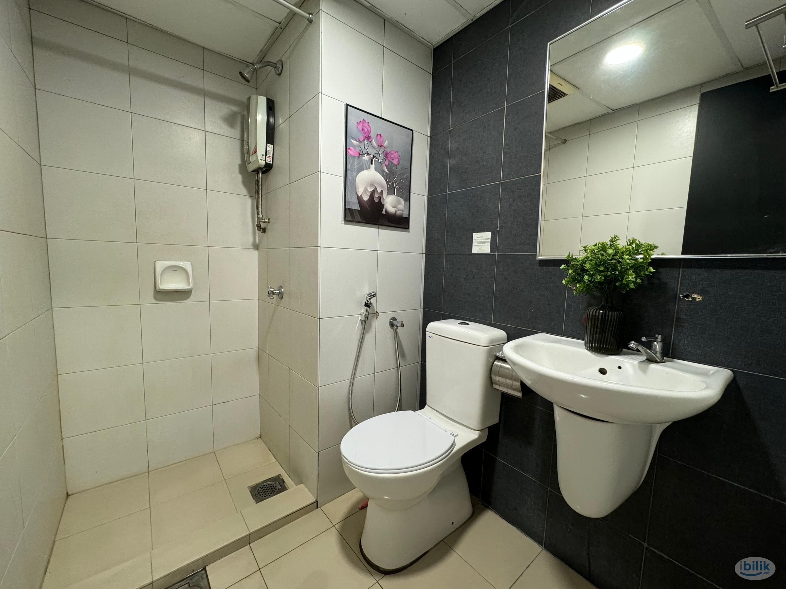 🏡LOW DEPOSIT🏡 Master Room Walking Disatnce to Custom Johor Bahru - Image 4