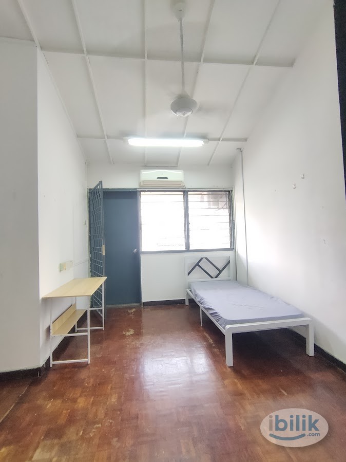Seputeh Middle Room Single Bed with air con near Mid Valley - Image 2