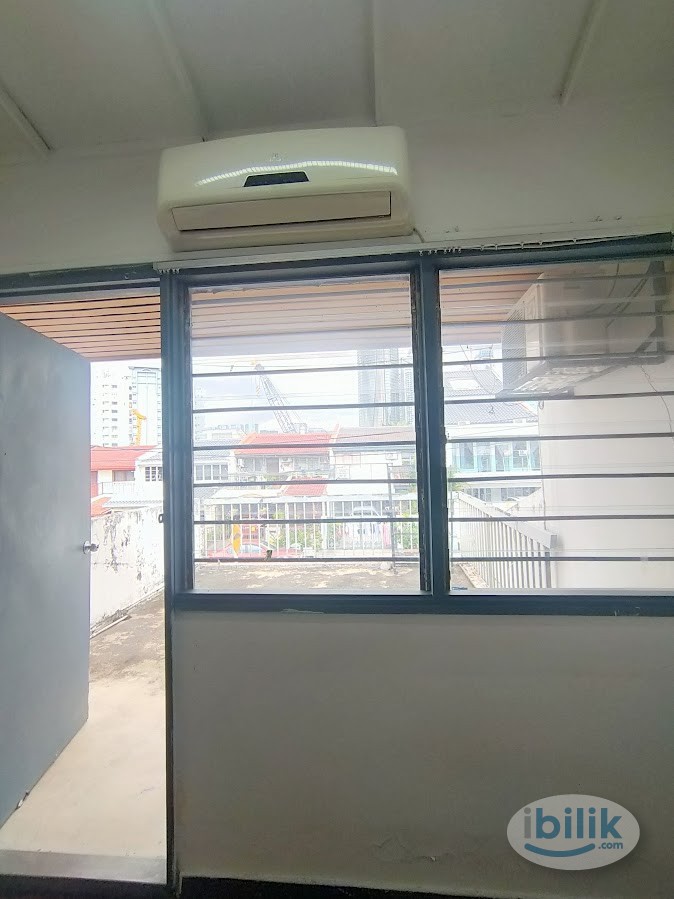 Seputeh Middle Room Single Bed with air con near Mid Valley - Image 5