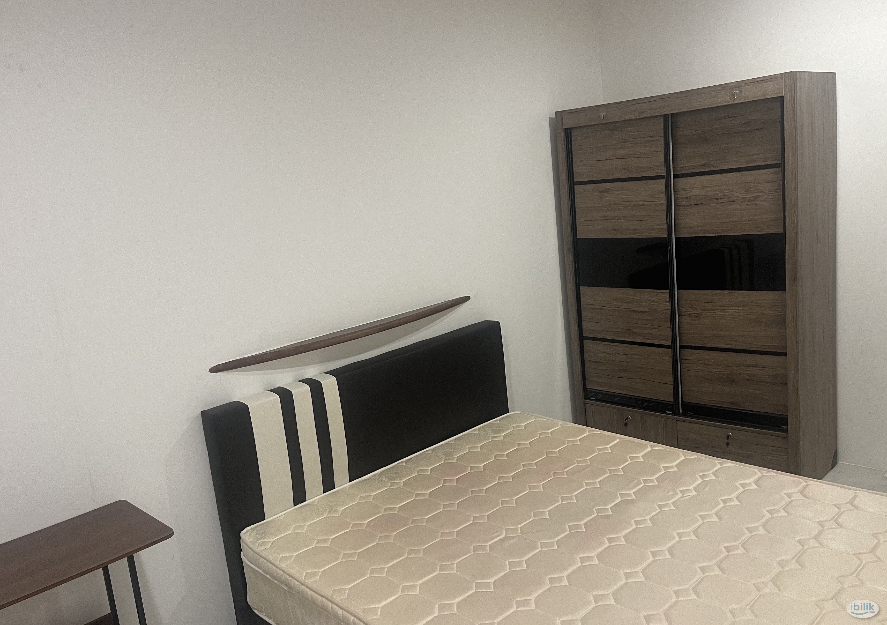 Common Room at JB town condo for rent - Image 3