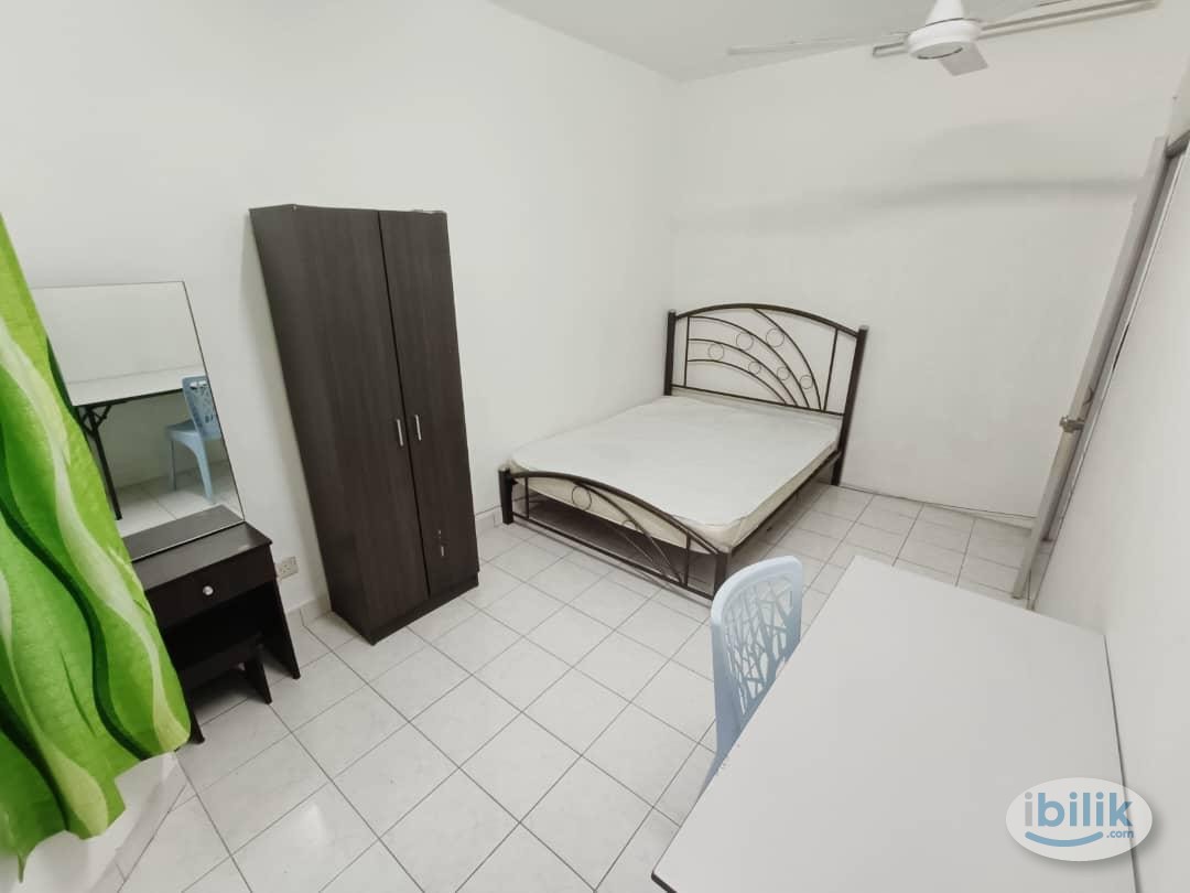 🚩QUEEN SIZE MIDDLE ROOM FOR RENT AT BANDAR UTAMA✨✨NEAR TO ONE UTAMA SHOOPING MALL, CENTRE POINT🎊 - Image 1