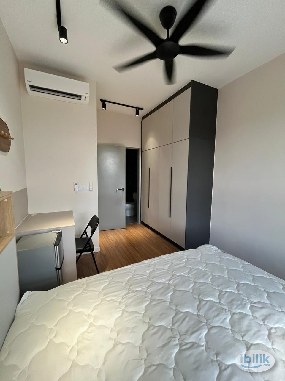 Meta City 🛏 Fully-Furnished Master Room 🛏 at Seri Kembangan - Image 2