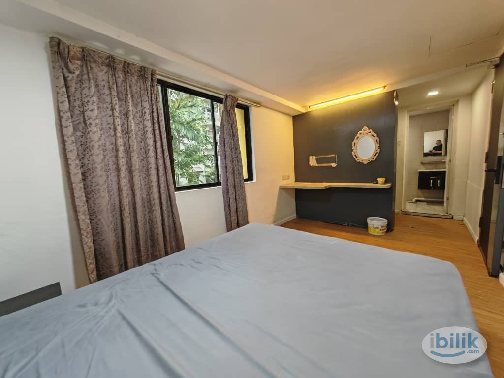 👣LOW DEPOSIT👣Master Room at Taman Pelangi Johor Bahru, Johor - Image 1