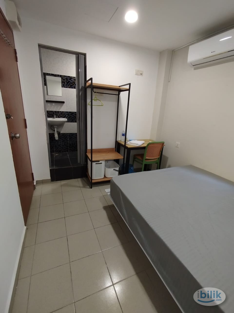 🏠 THE MINES ASTER ROOM Seri Kembangan, Selangor - Image 2