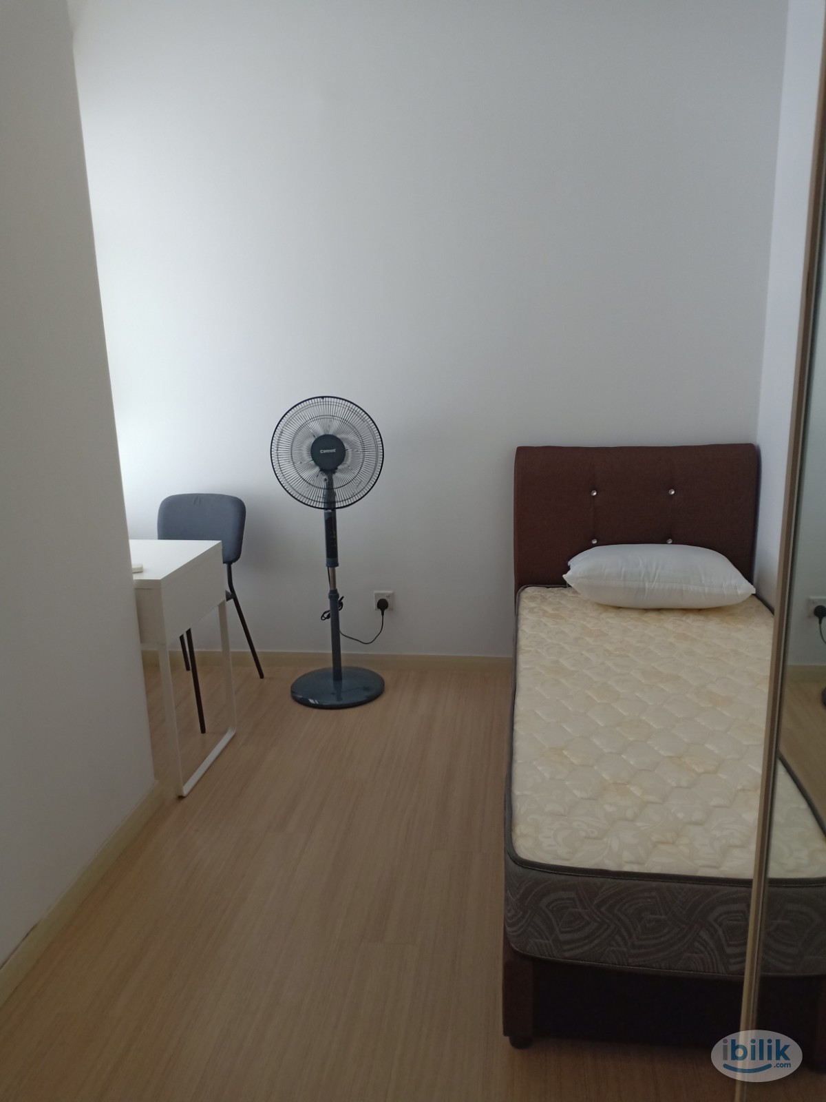Single Room at Lakeville Residence, Jalan Ipoh - Image 1