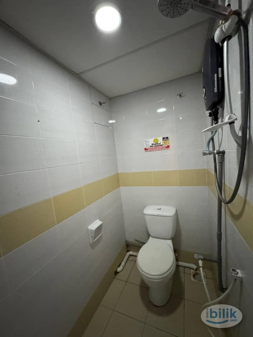 🏛️Single Room at🇲🇾 Jenjarom, Selangor - Image 4