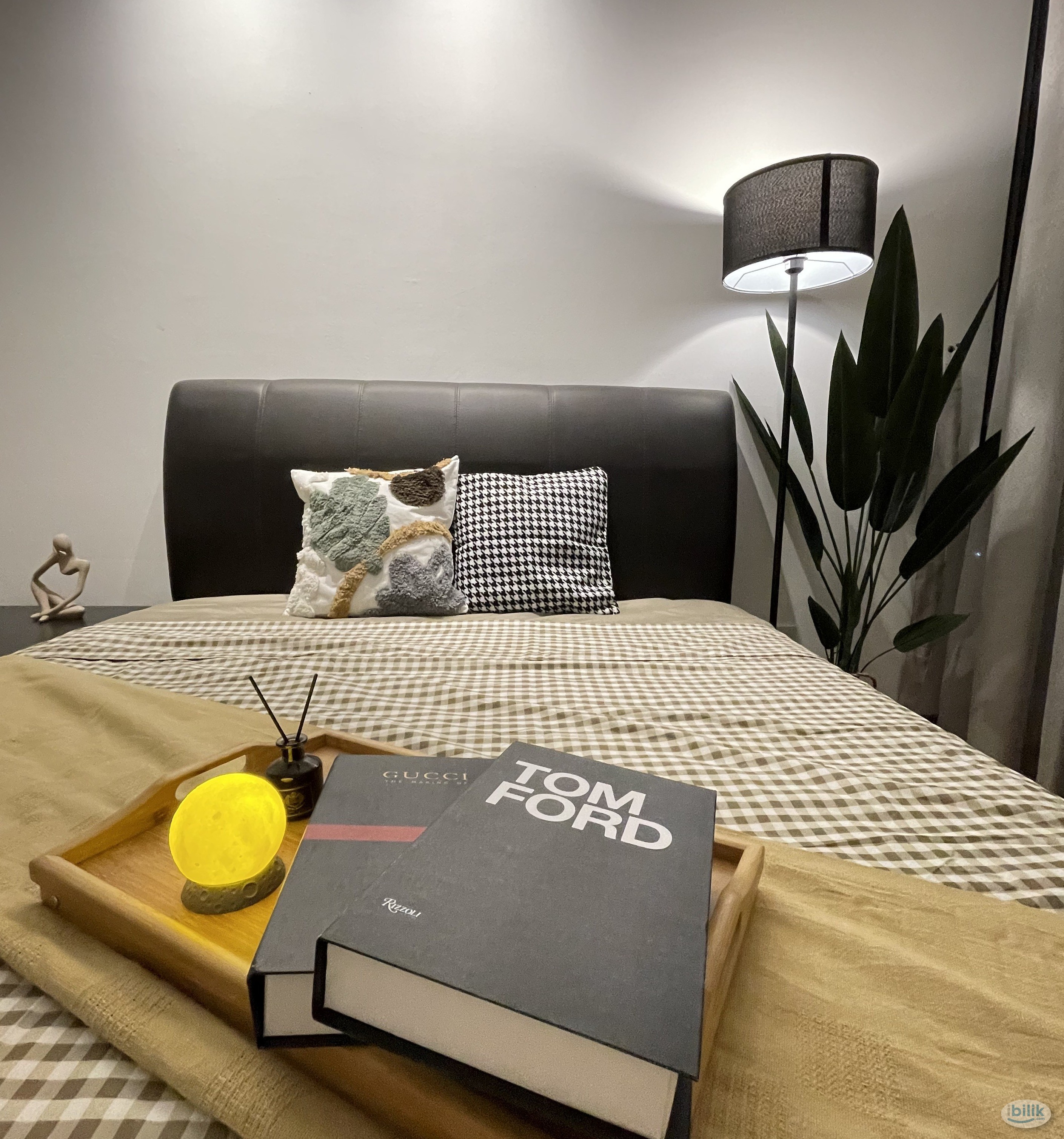 Middle Room at Twins, Damansara Heights - Image 3